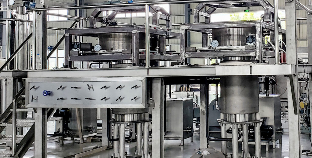 Industrial supercritical CO2 fluid drying equipment for silica aerogel production