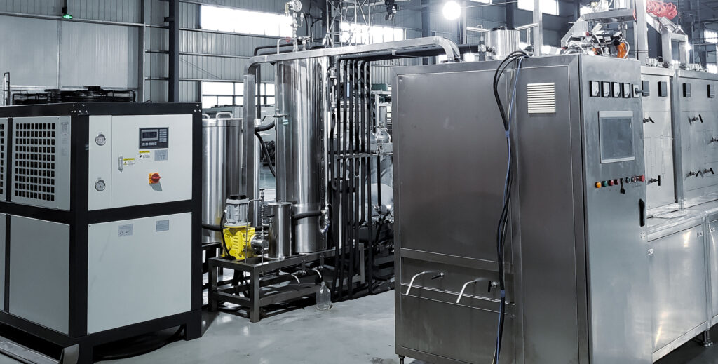 100L pilot scale supercritical CO2 extraction equipment for essential oils and herbal extracts