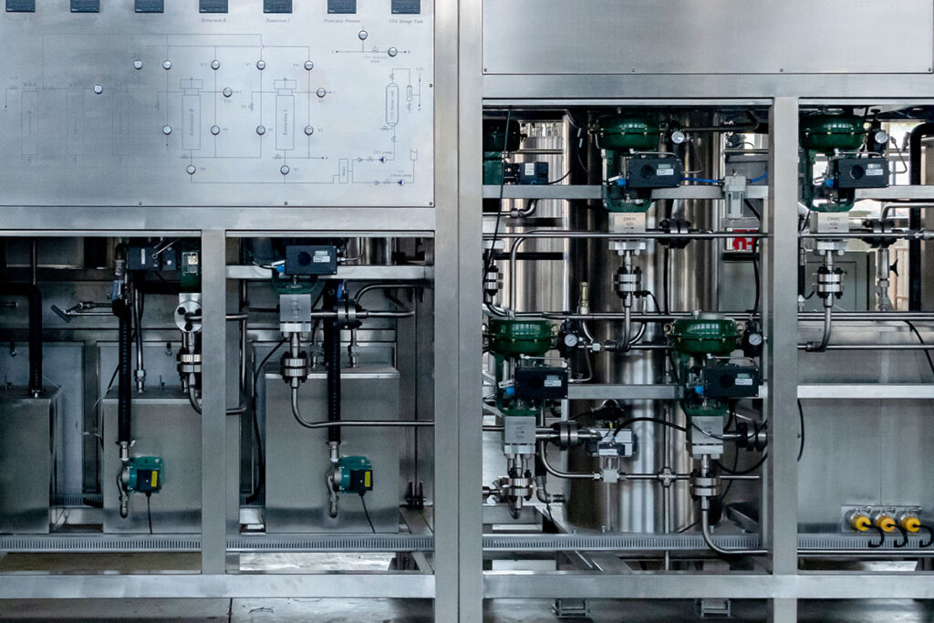 Stainless steel heat exchanger used in CO2 extraction system
