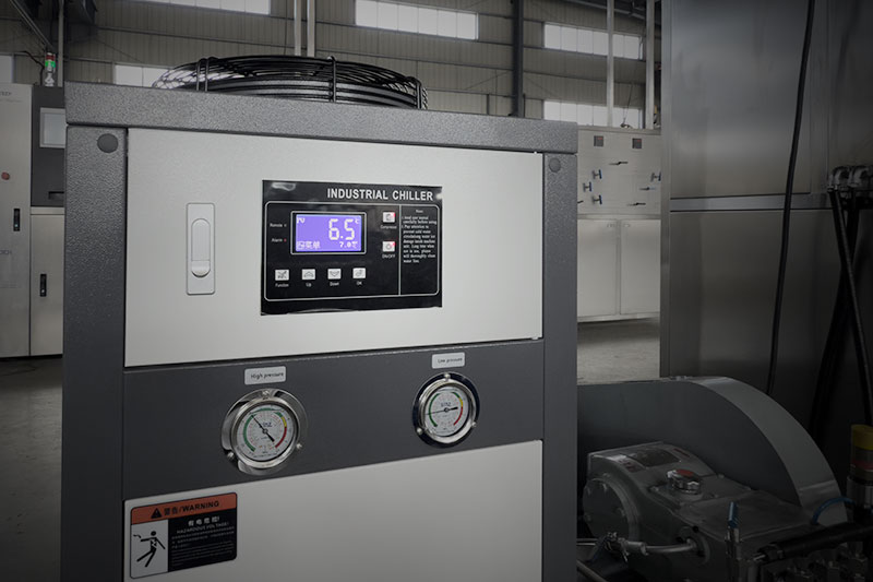 Air cooling system for supercritical CO2 extraction equipment, providing efficient heat dissipation for stable operation