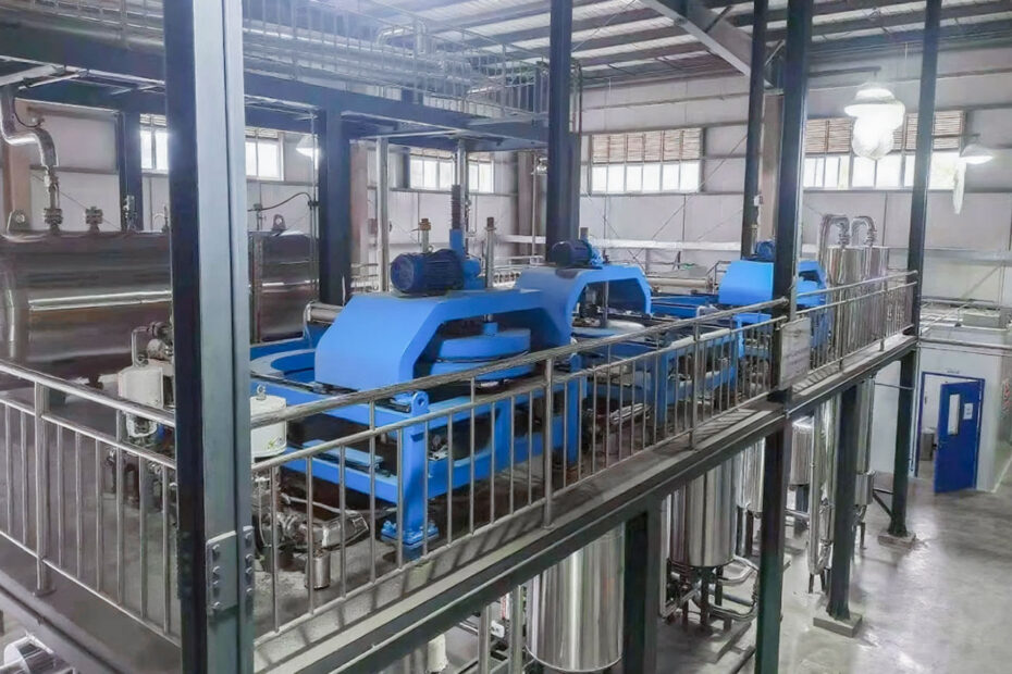 700L × 3 Supercritical CO2 Extraction System
