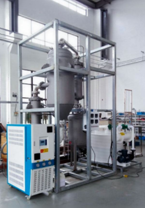 Evaporation and crystallization equipment for CBD isolate production and solvent recovery.